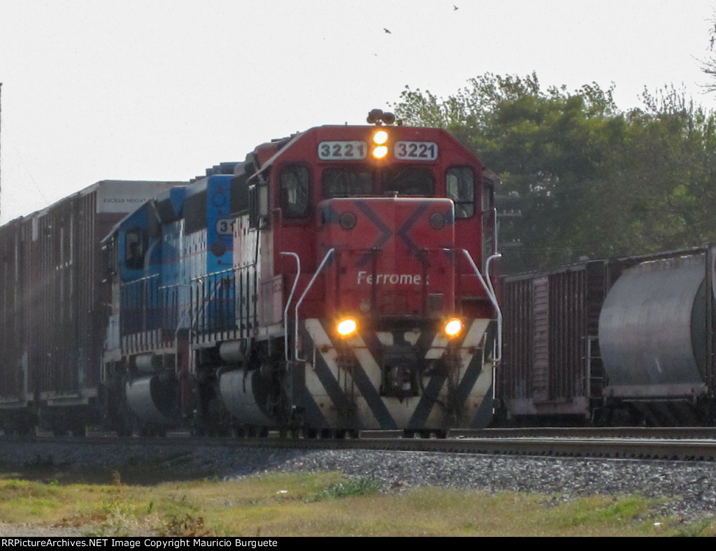 FXE SD40-2 leading a train